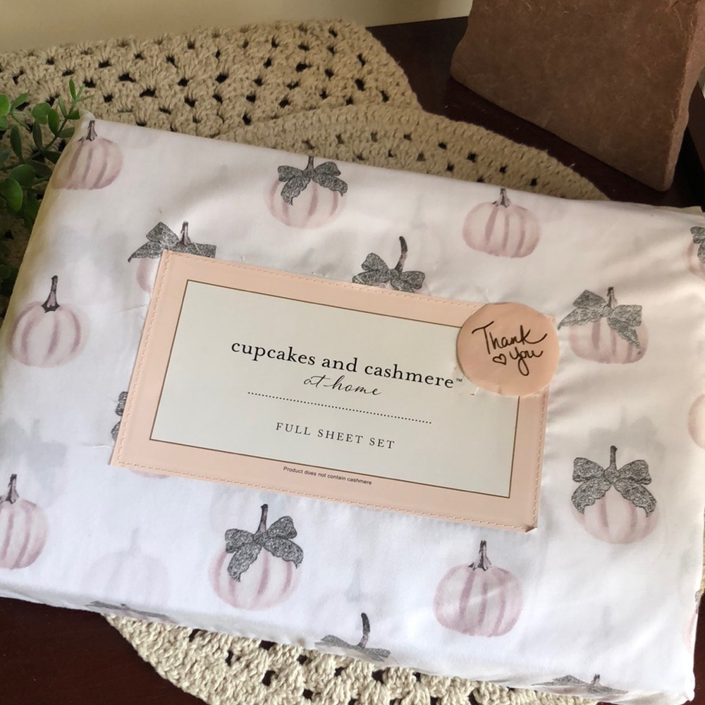 Cupcakes & Cashmere Pink Pumpkin Sheet Set - FULL
